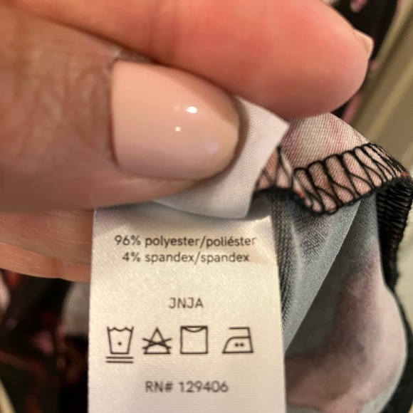 Venus black floral dress - Picture 6 of 6